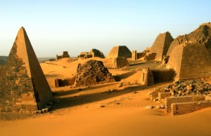 tramonto alle Piramidi di Meroe