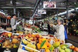 mercato frutta e verdura Modena