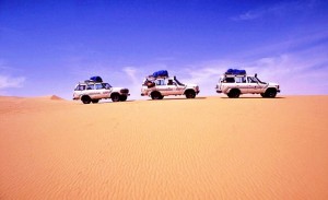 deserto in fuoristrada in Algeria